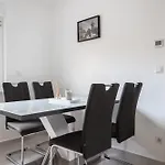 Rooms By Staystay I 24 Hours Check-In