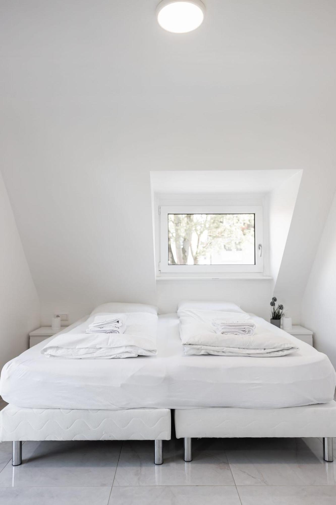 By Staystay I 24 Check-in Gasthof